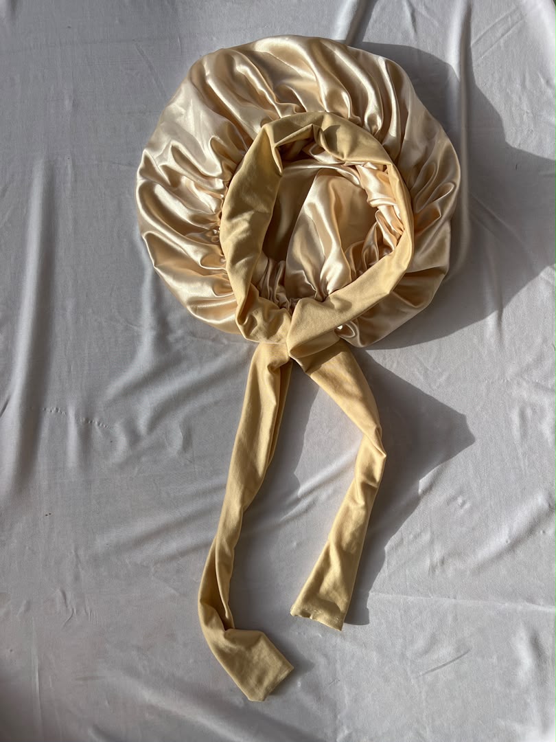 Bonnet Luzéa en Satin + un cadeau🎁